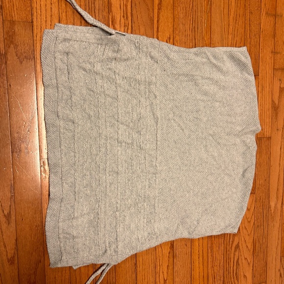 Madewell Soft Gray Knit Sleeveless Sweater, size large - Picture 8 of 10